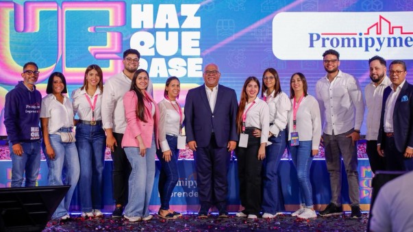 EQUIPO DE LA SUBDIRECCION EN EMPRELAB 2025 3 EQUIPO DE LA SUBDIRECCION EN EMPRELAB 2025 3