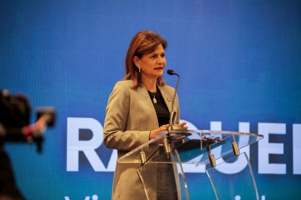 VICEPRESIDENTA EN ACTO INAUGURAL VICEPRESIDENTA EN ACTO INAUGURAL