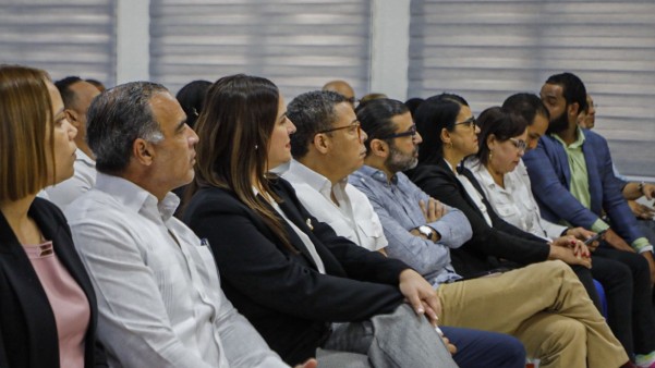 Parte Del Publico En Entrega En Constanza Parte Del Publico En Entrega En Constanza