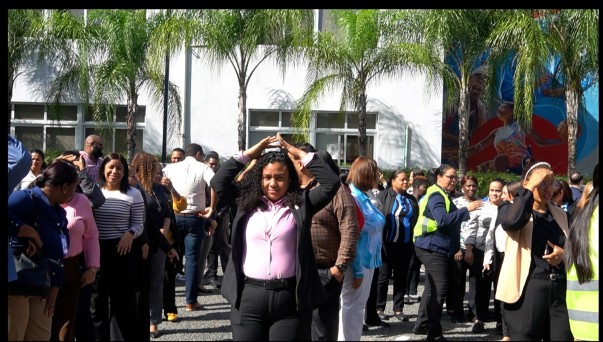 Punto De Encuentro En Simulacro Punto De Encuentro En Simulacro